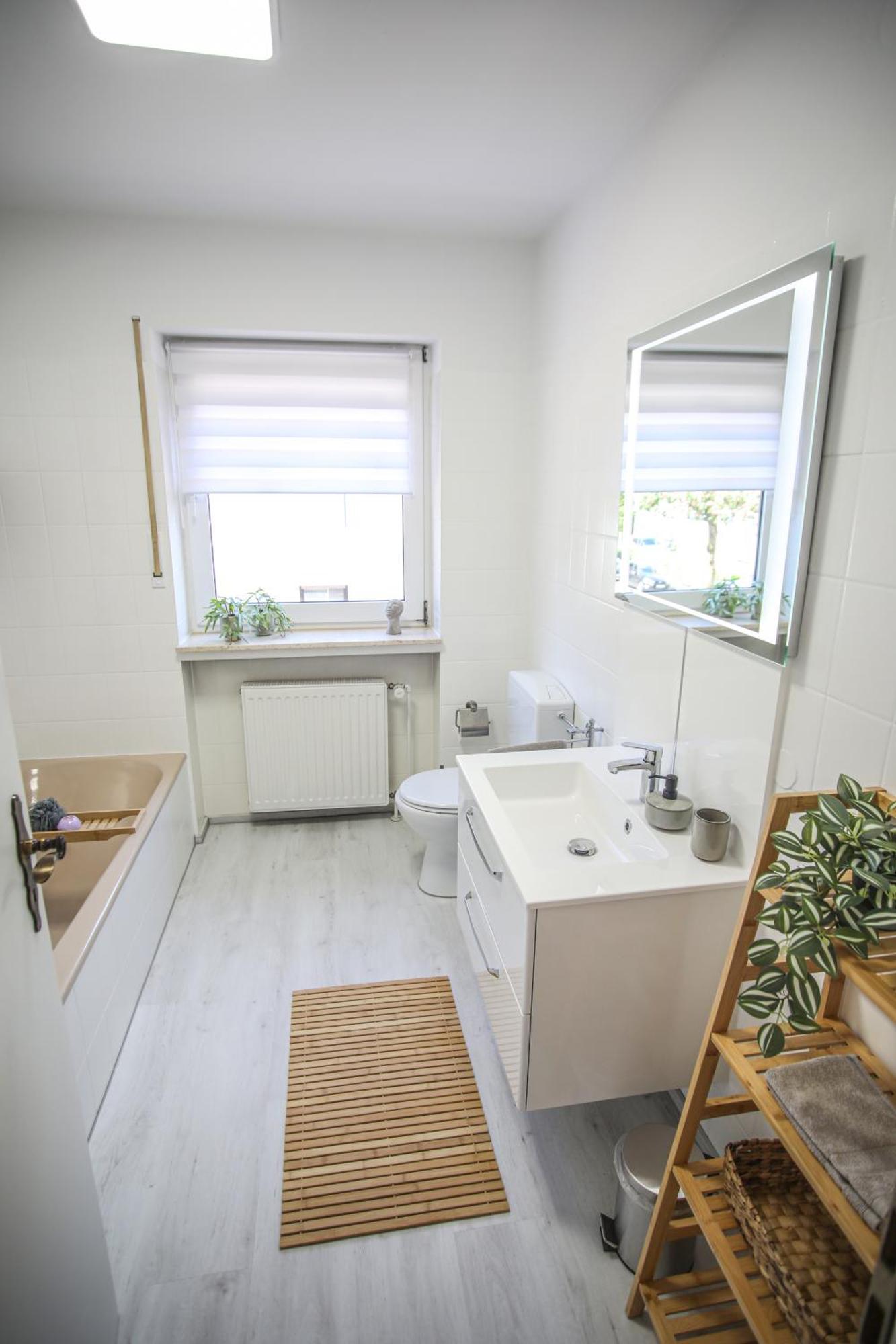 Zentral - Gemuetlich - Kueche - Balkon - Garage Daire Bad Lippspringe Dış mekan fotoğraf